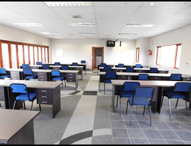 800M² TRAINING FACILITY FOR SALE IN FERNDALE